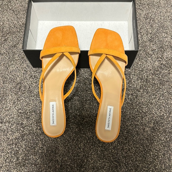 Summer sandals from Saks Fifth Avenue.  Never worn.  Beautiful orange color. - Picture 1 of 5